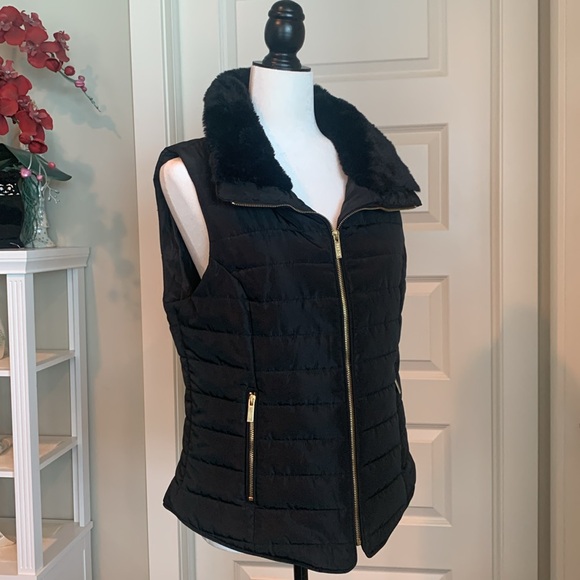 GUESS Women’s Fitted Puffer Vest - Picture 6 of 14